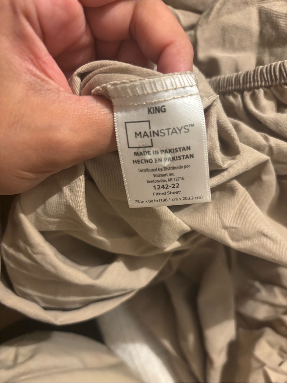 King size fitted sheet, flat sheet, w/ 2 pillow cases - Picture 3 of 4